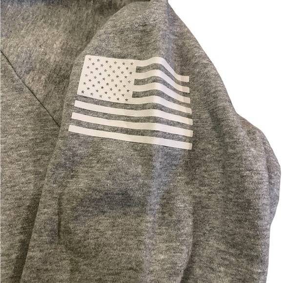 Under Armour American flag sweatshirt - Picture 2 of 4